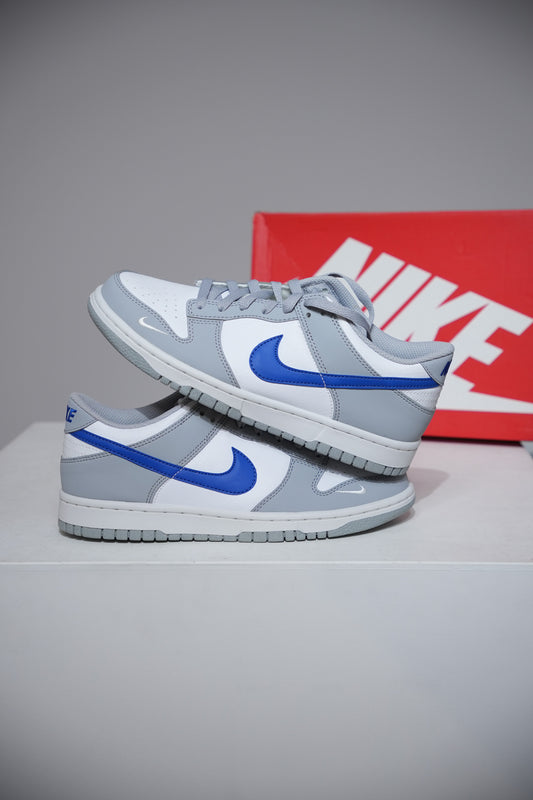Dunk Low grey Royal Blue (Taille 38,5)