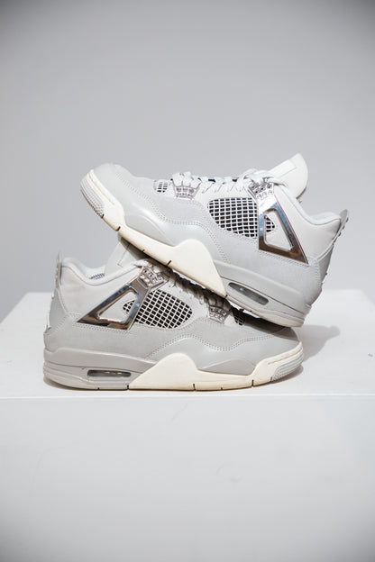Jordan 4 Frozen Moments (Taille 38,5)