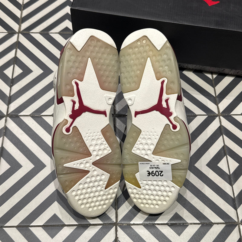 Jordan 6 Marron (Taille 42,5)