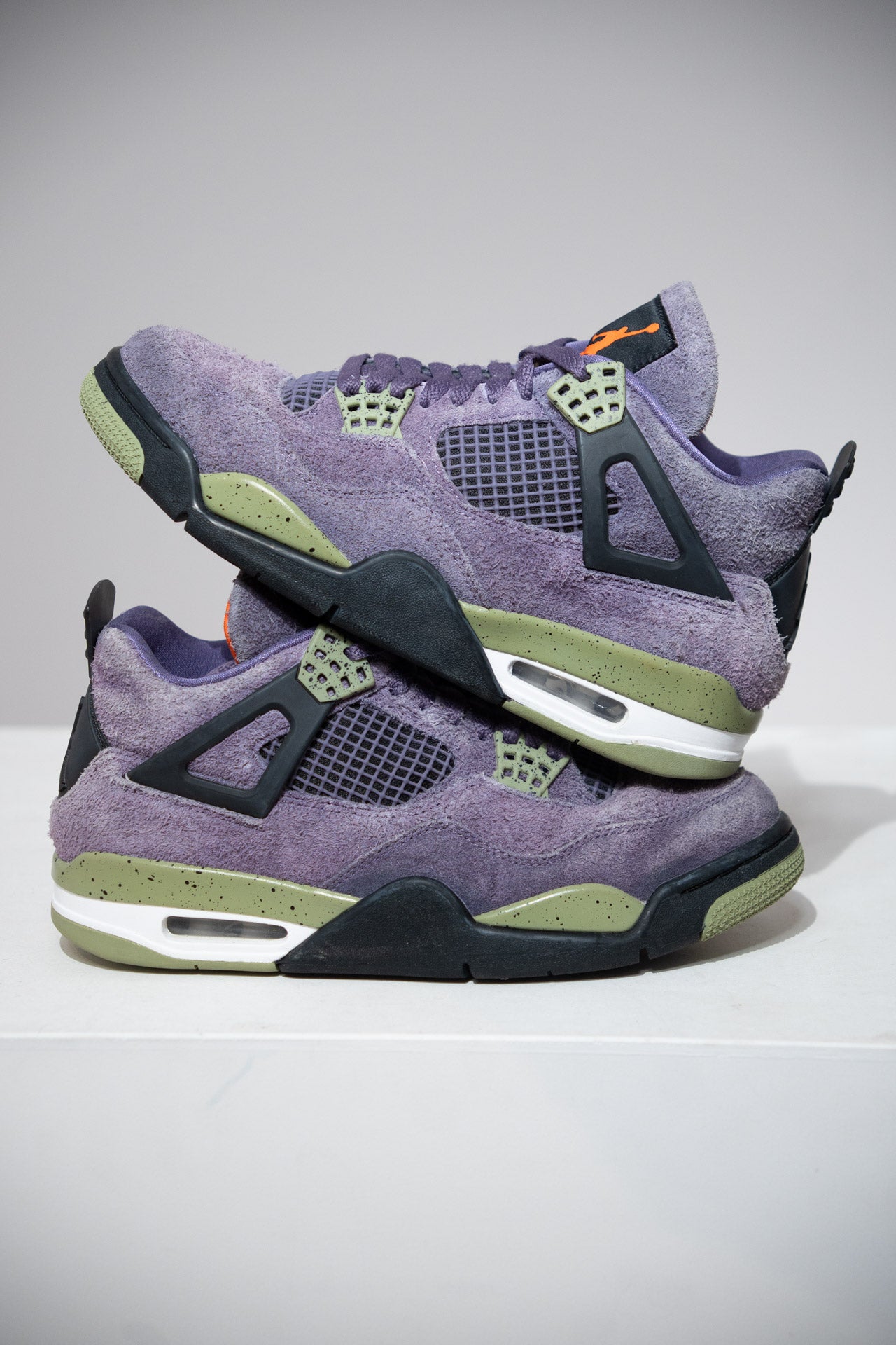 Jordan 4 Canyon purple (Taille 41)