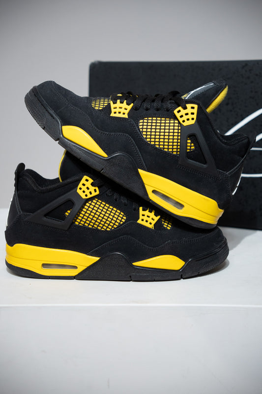 Jordan 4 Thunder (Taille 43)