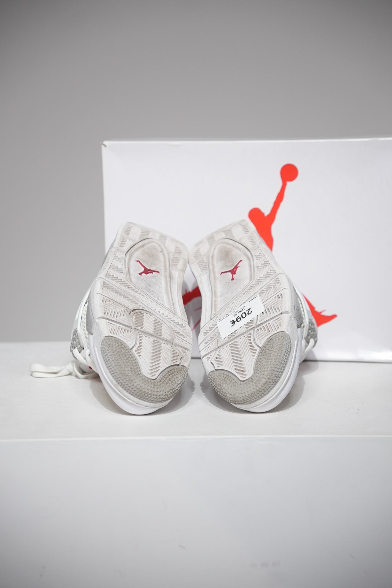 Jordan 4 White Oreo (Taille 42)