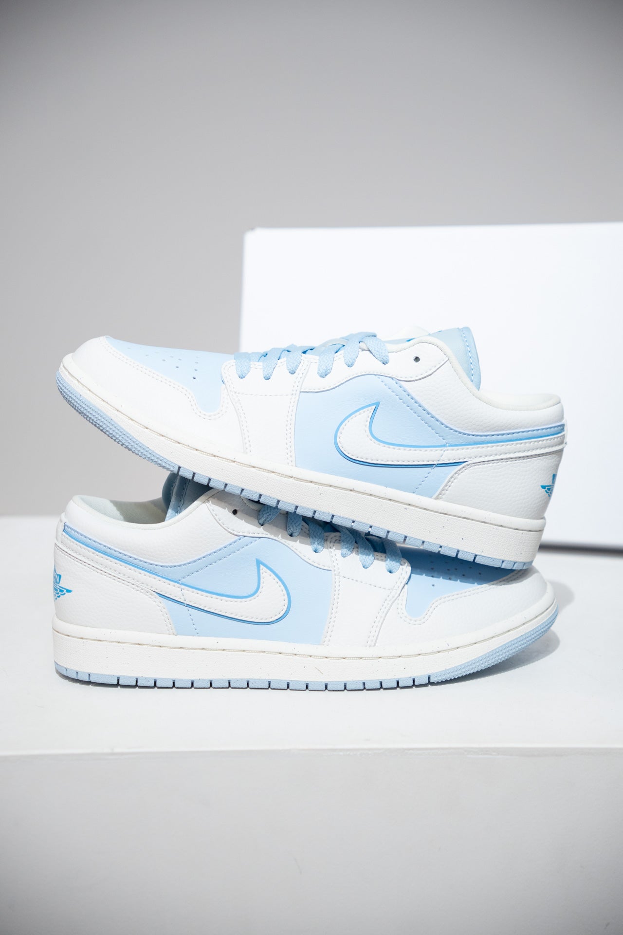 Jordan 1 Low Ice (Taille 40,5)