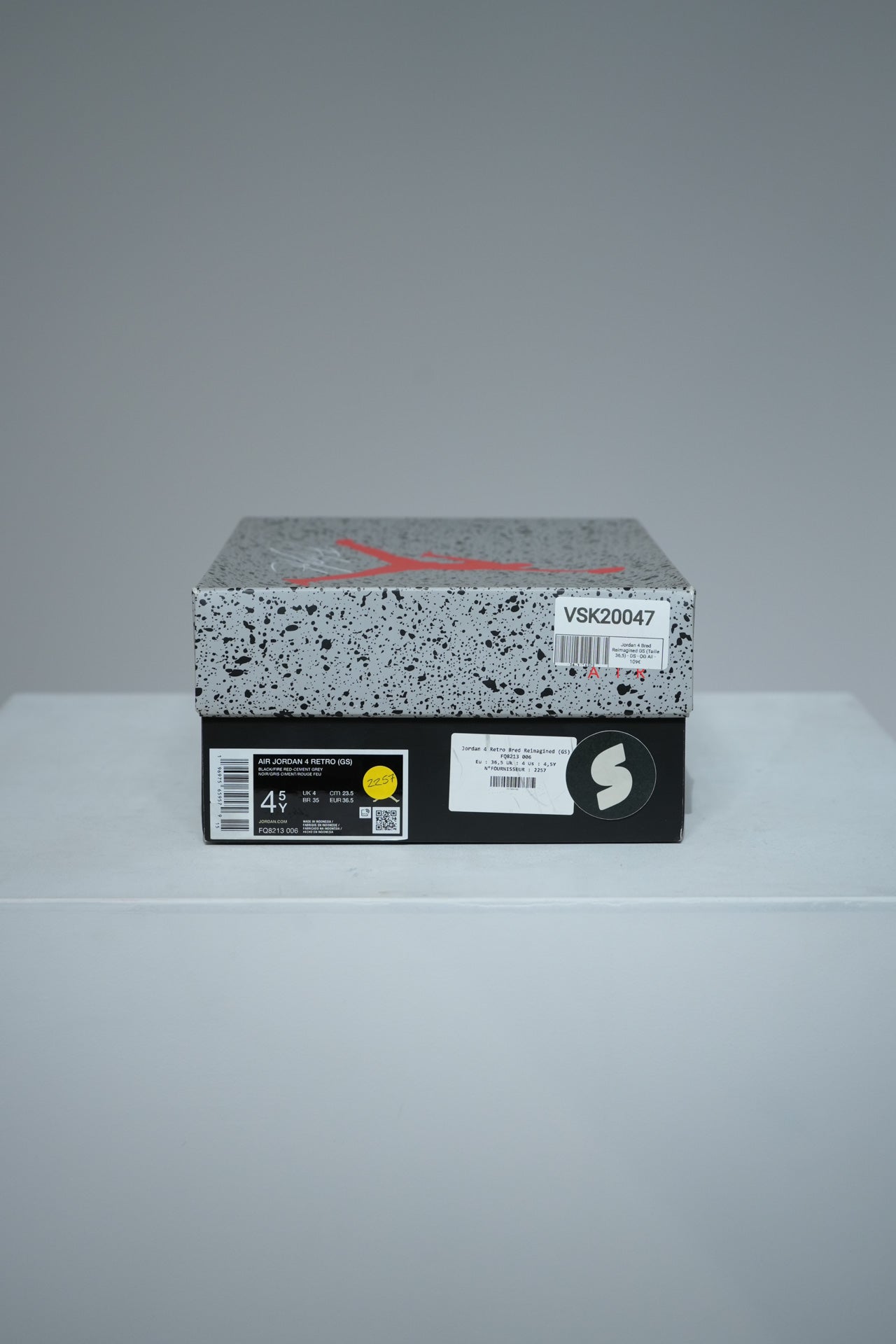 Jordan 4 Bred Reimagined GS (Taille 37,5)