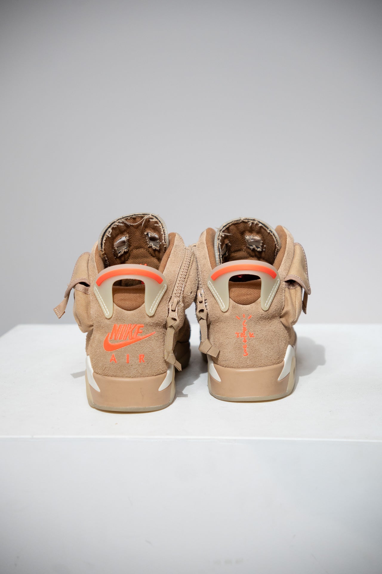Jordan 6 Travis Scott British Kaki (Taille 42,5)