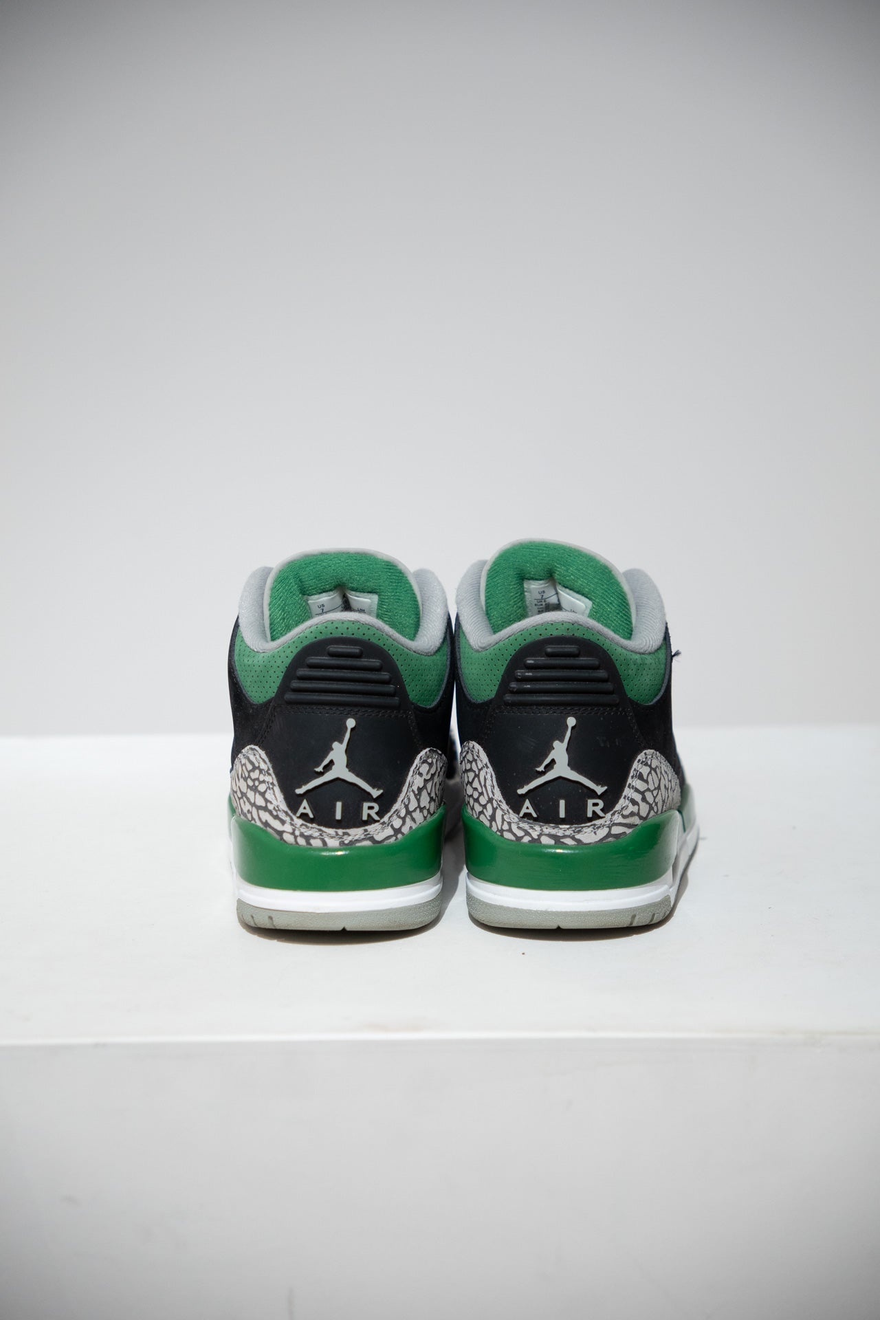 Jordan 3 Pine green (Taille 40)