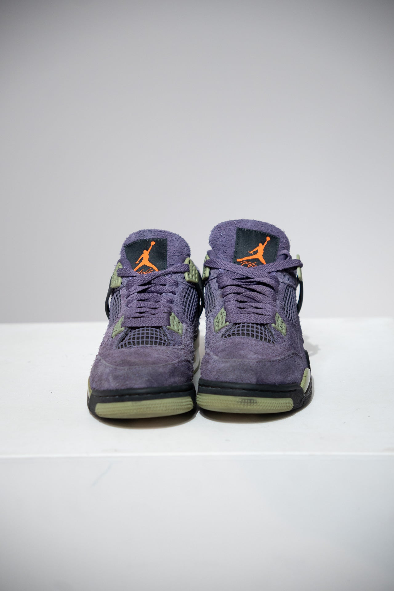 Jordan 4 Canyon purple (Taille 37,5)