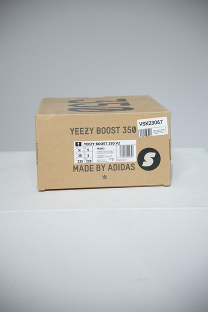 Yeezy 350 V2 Desert Sage (Taille 38)