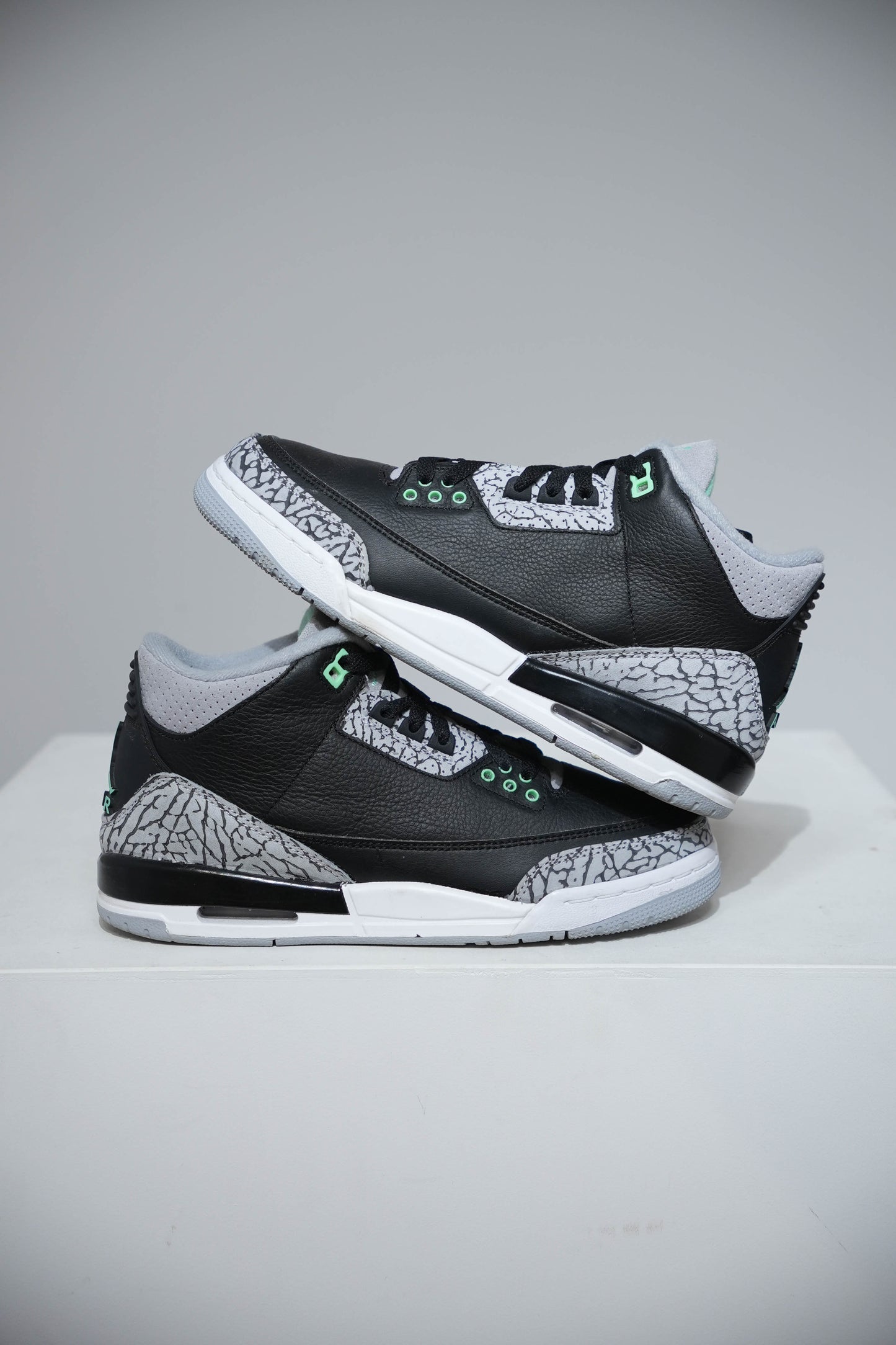 Jordan 3 Green Glow GS (Taille 40)