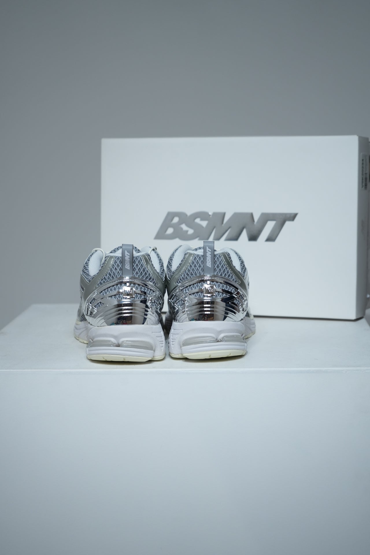 New Balance 1906 The Basement Grey (Taille 42)