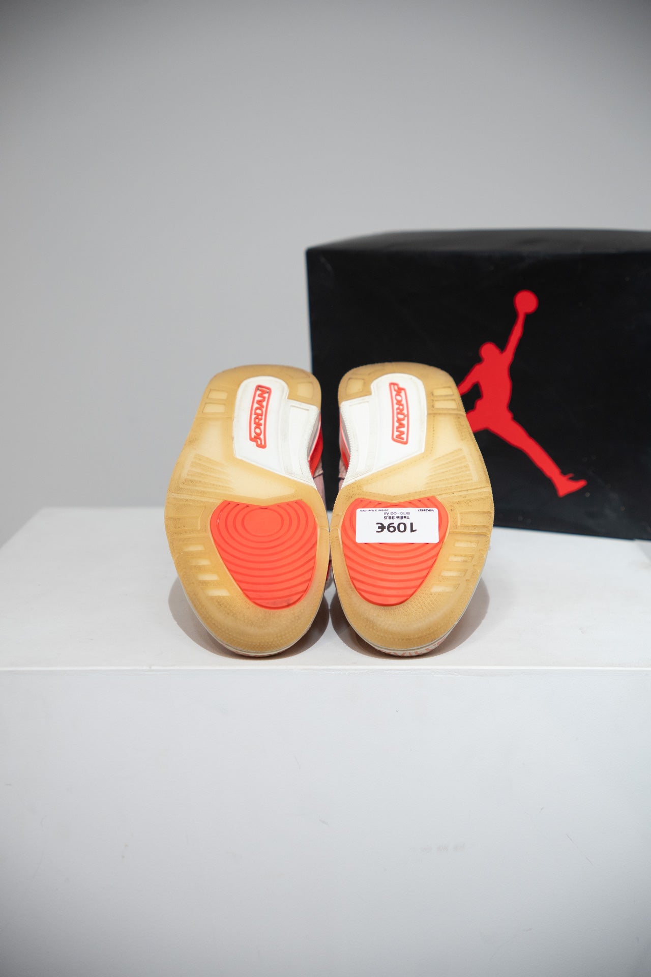 Jordan 3 Rust Pink (Taille 38,5)