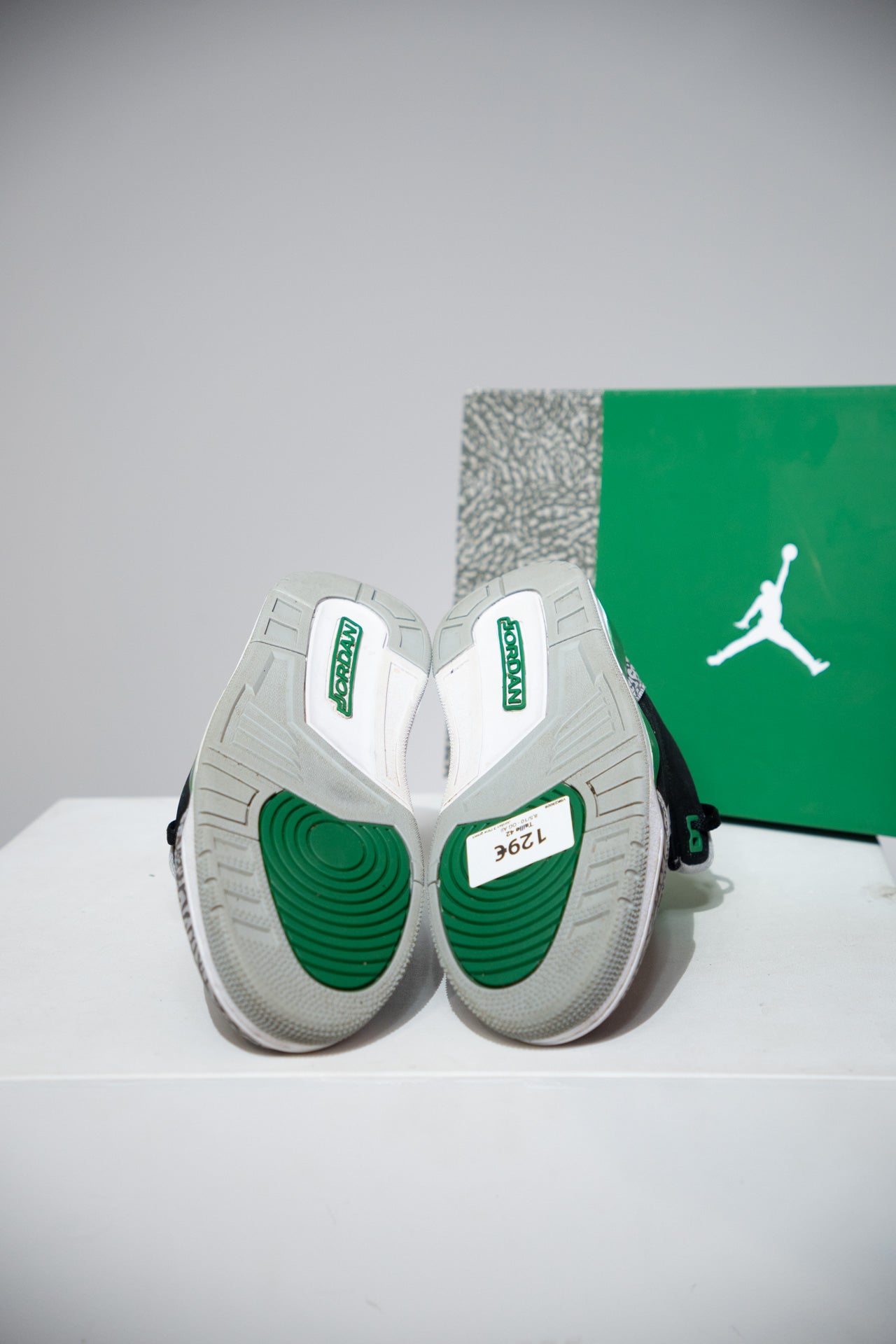 Jordan 3 Pine green (Taille 42)