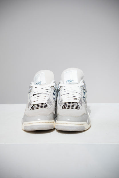 Jordan 4 Frozen Moments (Taille 39)