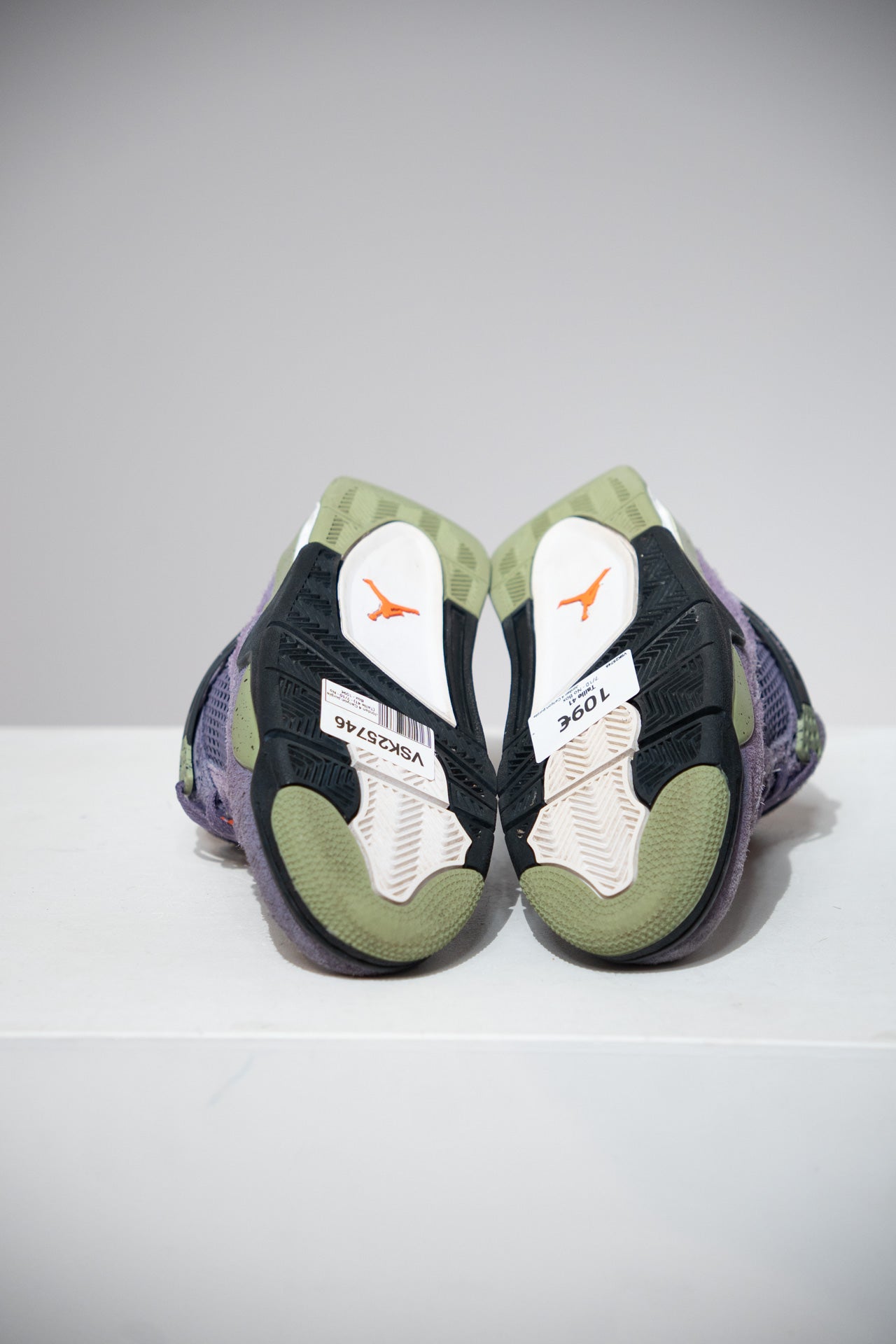 Jordan 4 Canyon purple (Taille 41)