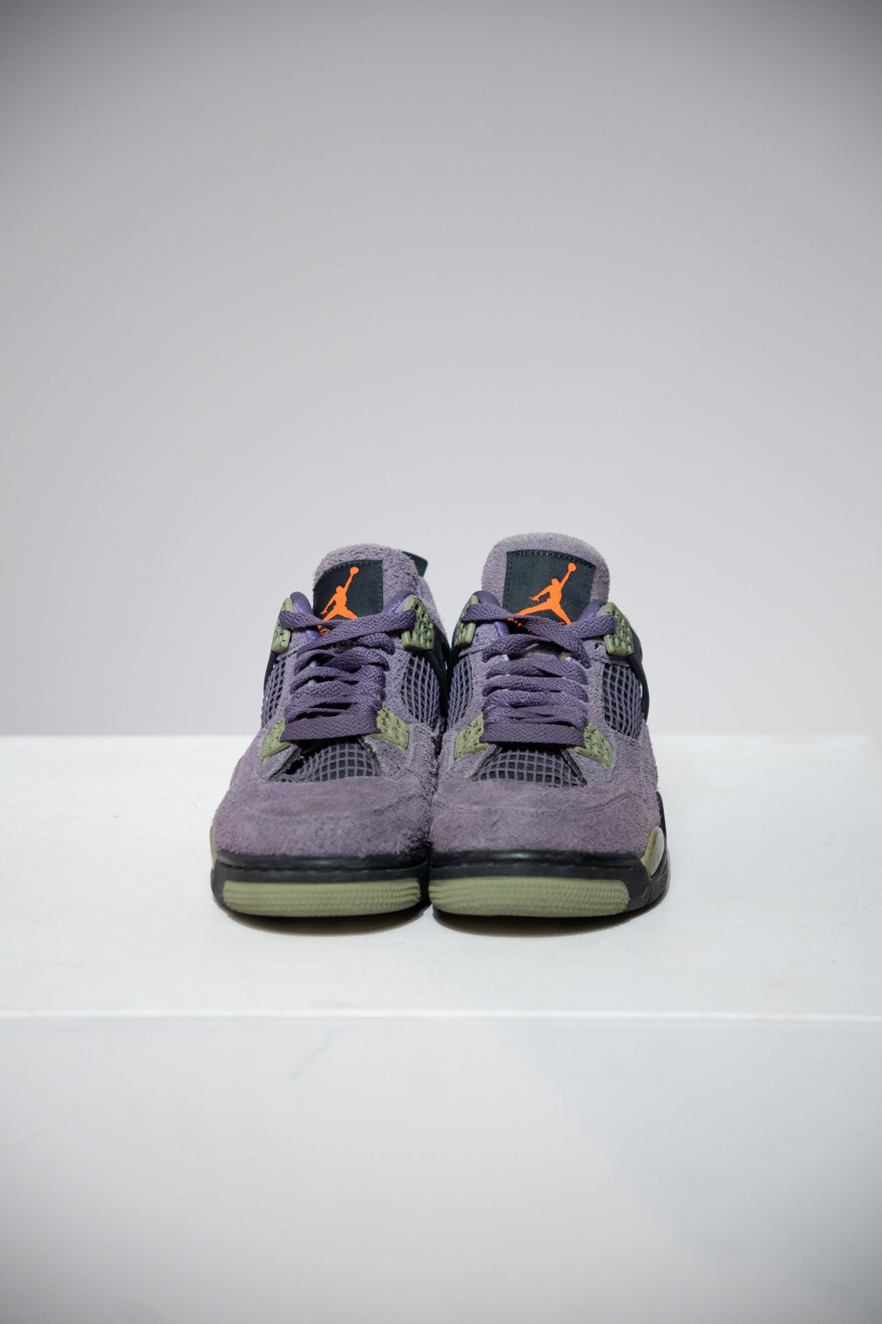 Jordan 4 Canyon purple (Taille 37,5)