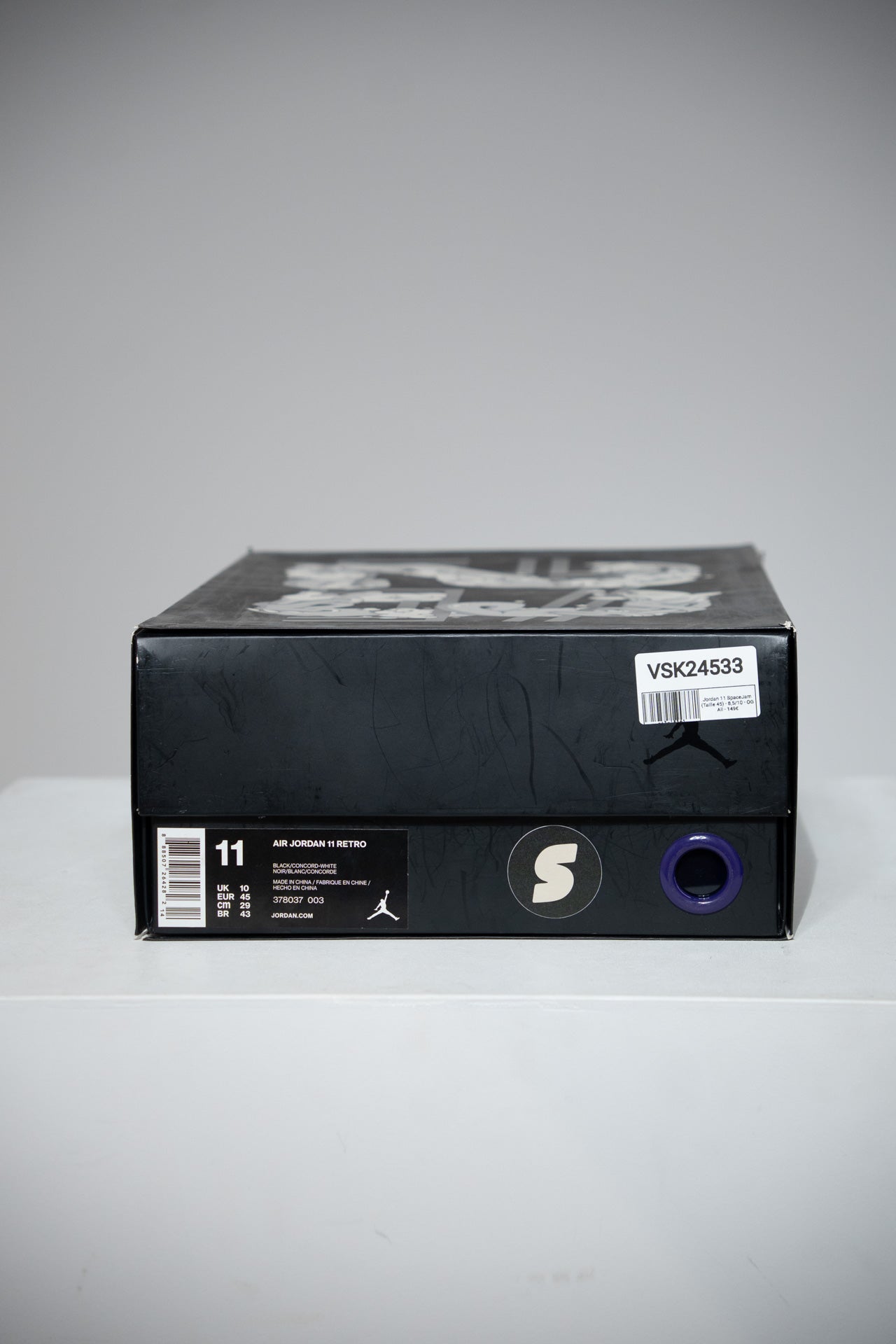 Jordan 11 SpaceJam (Taille 45)