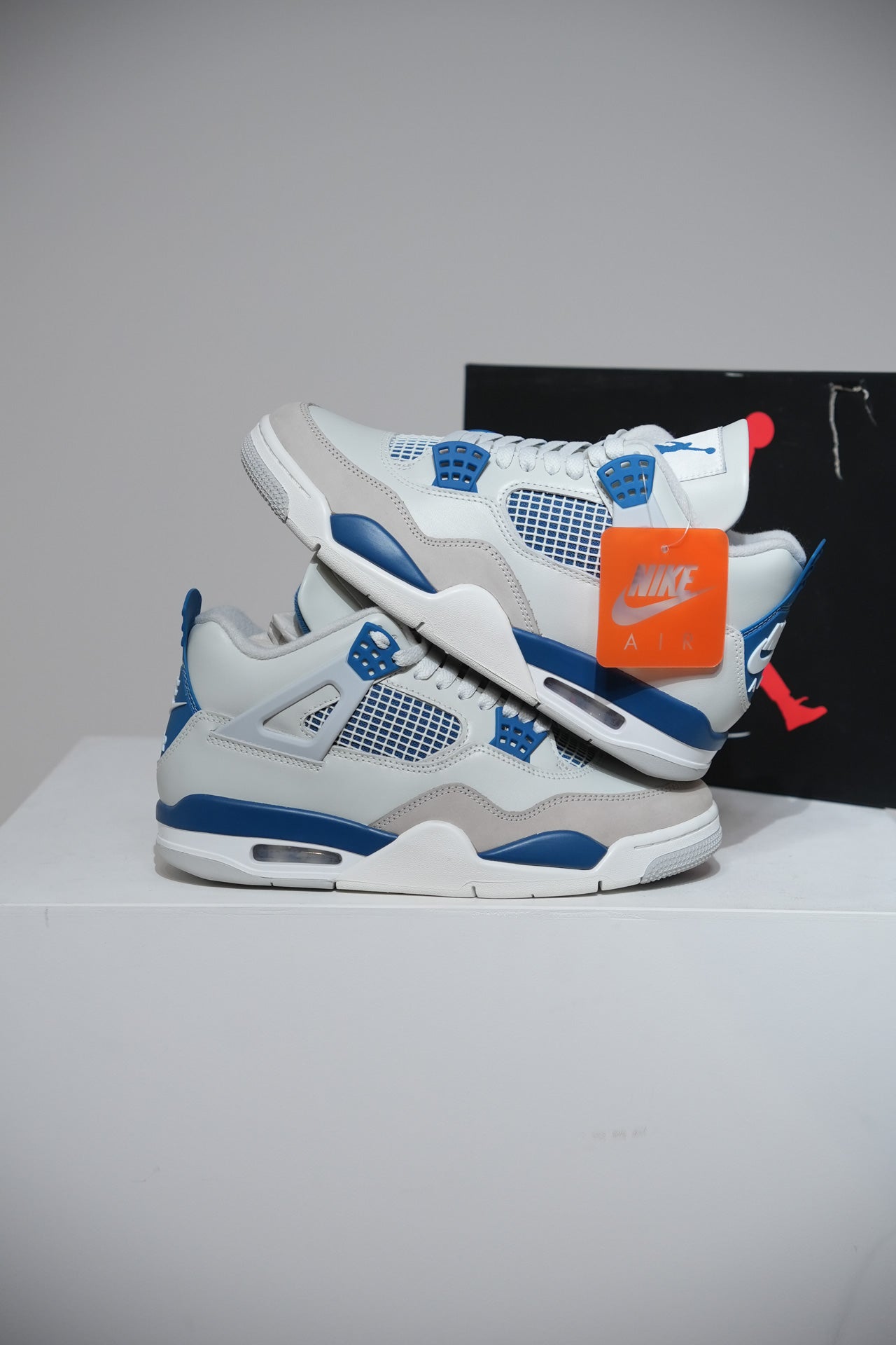 Jordan 4 Military Blue 2024 (Taille 42)