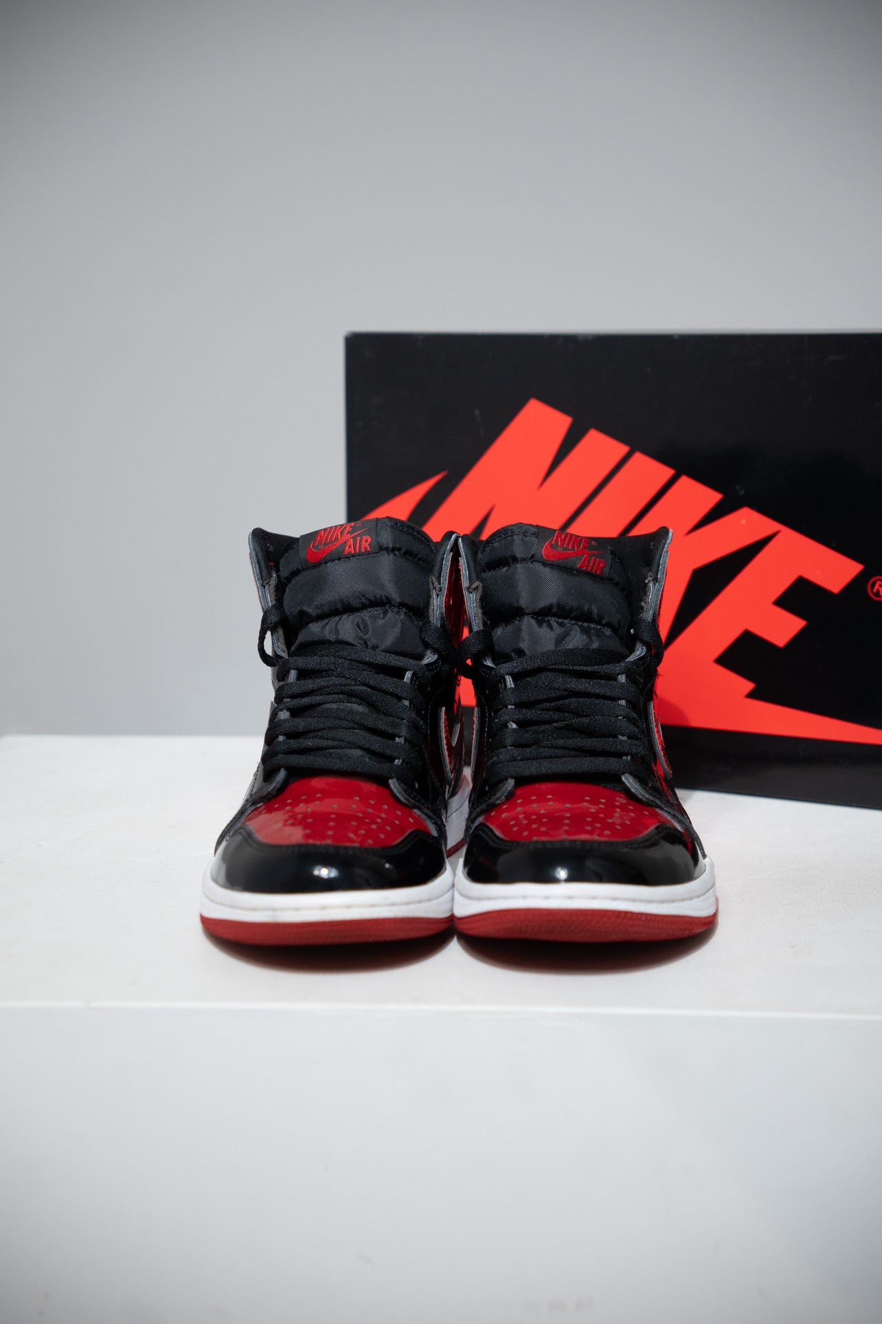 Jordan 1 High Patent Bred (Taille 41)