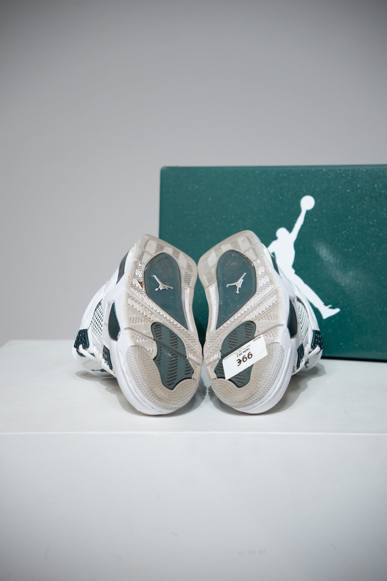 Jordan 4 Oxydized Green (Taille 38,5)