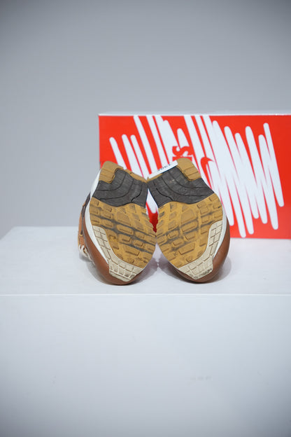 Air max 1 Snkrs Day (Taille 40,5)