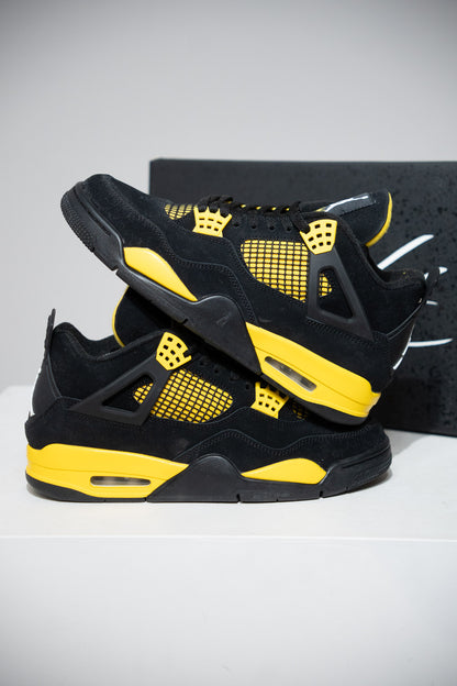 Jordan 4 Thunder (Taille 42,5)