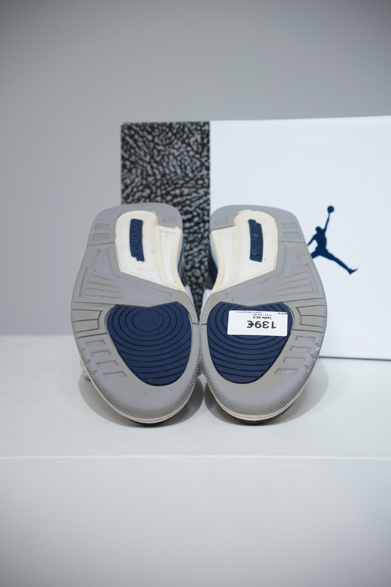 Jordan 3 Midnight Navy (Taille 42,5)