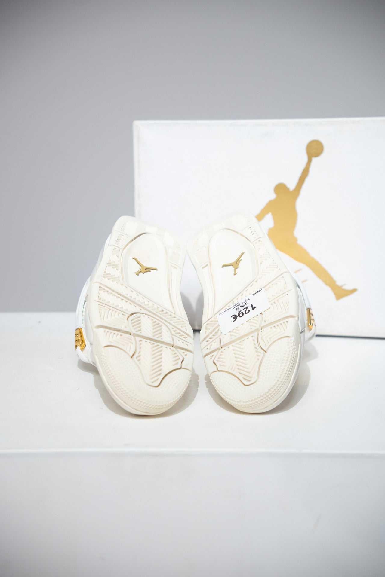 Jordan 4 Metallic Gold (Taille 38)