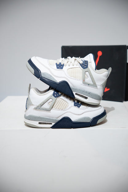 Jordan 4 Midnight Navy GS (Taille 36,5)