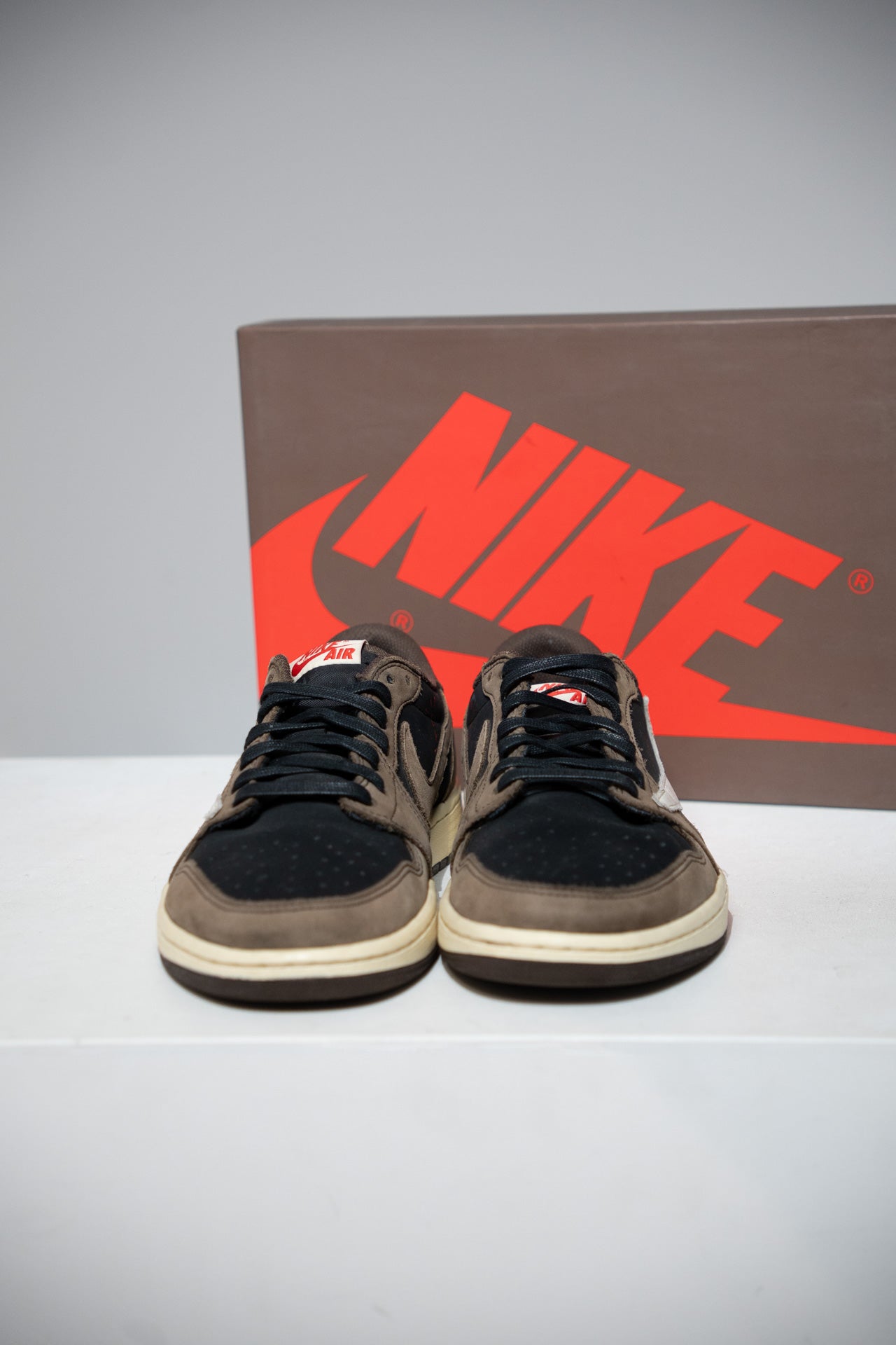 Jordan 1 Low Travis Scott Mocha (Taille 44)