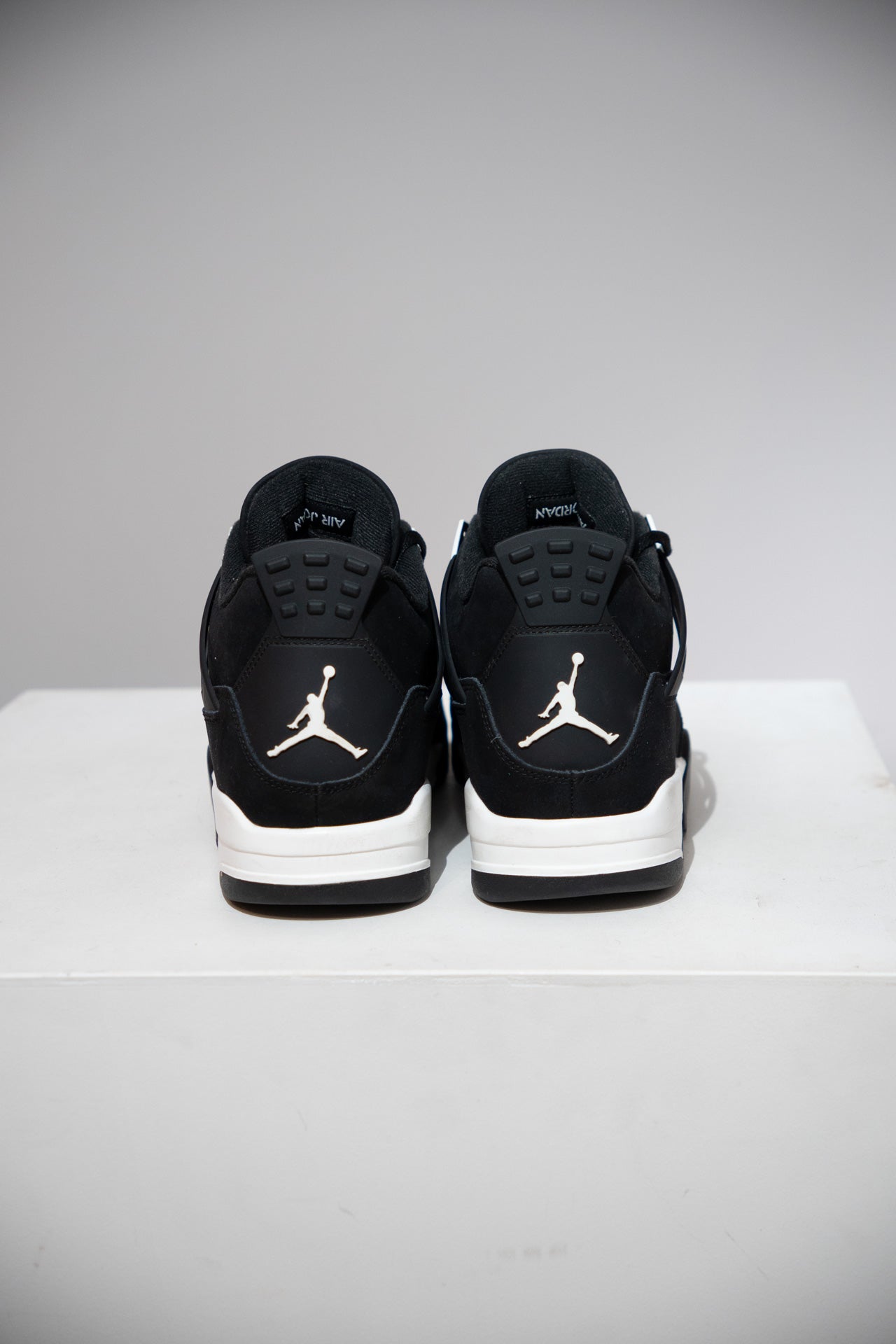 Jordan 4 White Thunder (Taille 46)
