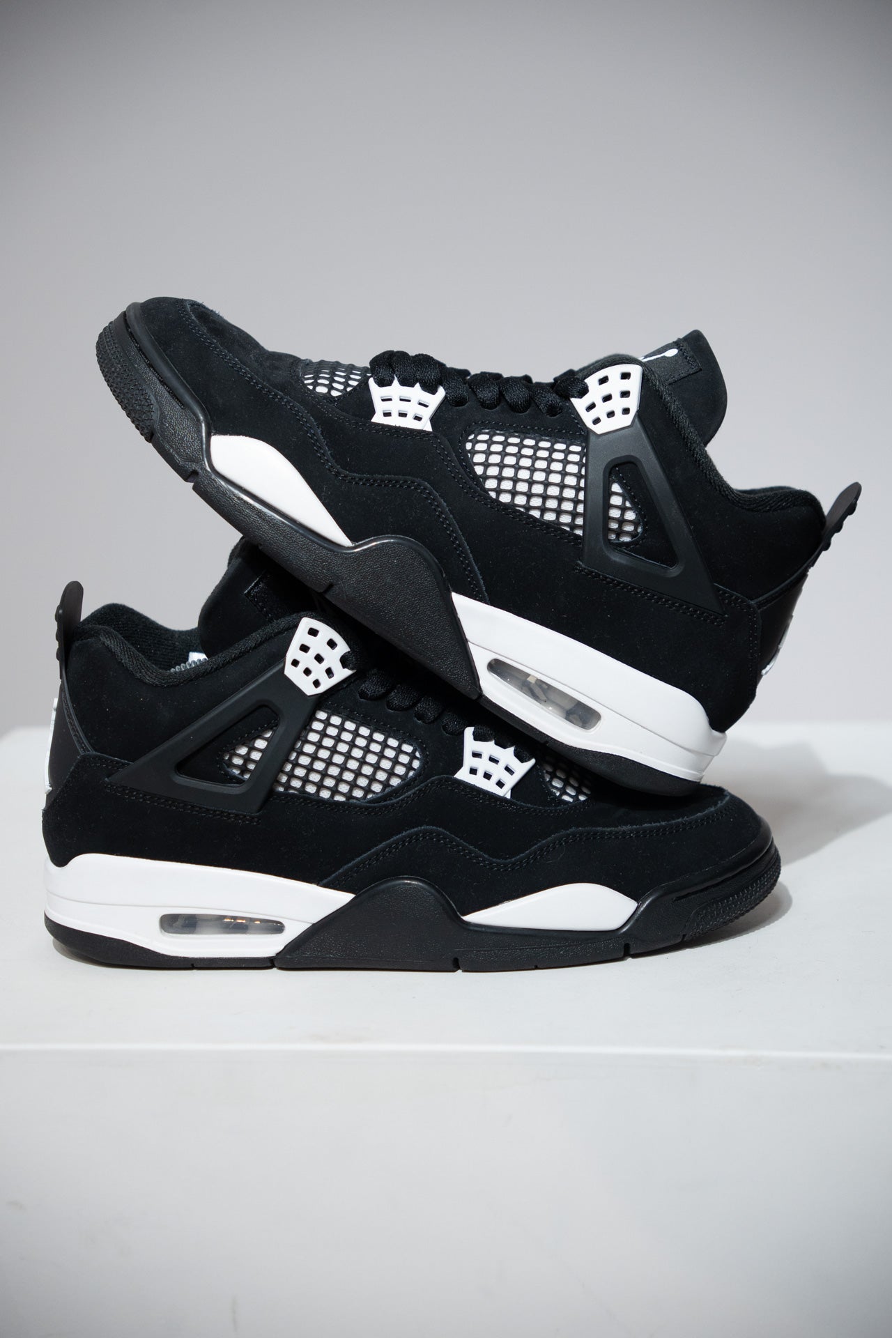 Jordan 4 White Thunder (Taille 41)