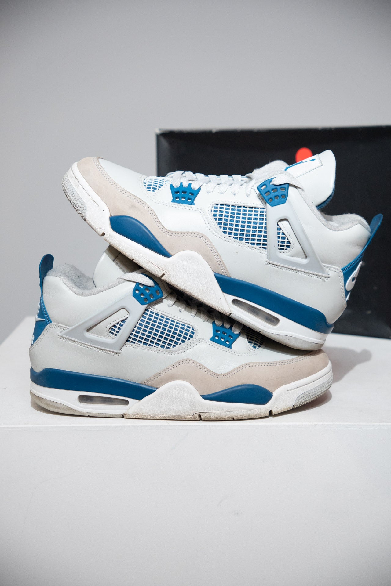Jordan 4 Military Blue 2024 (Taille 44)
