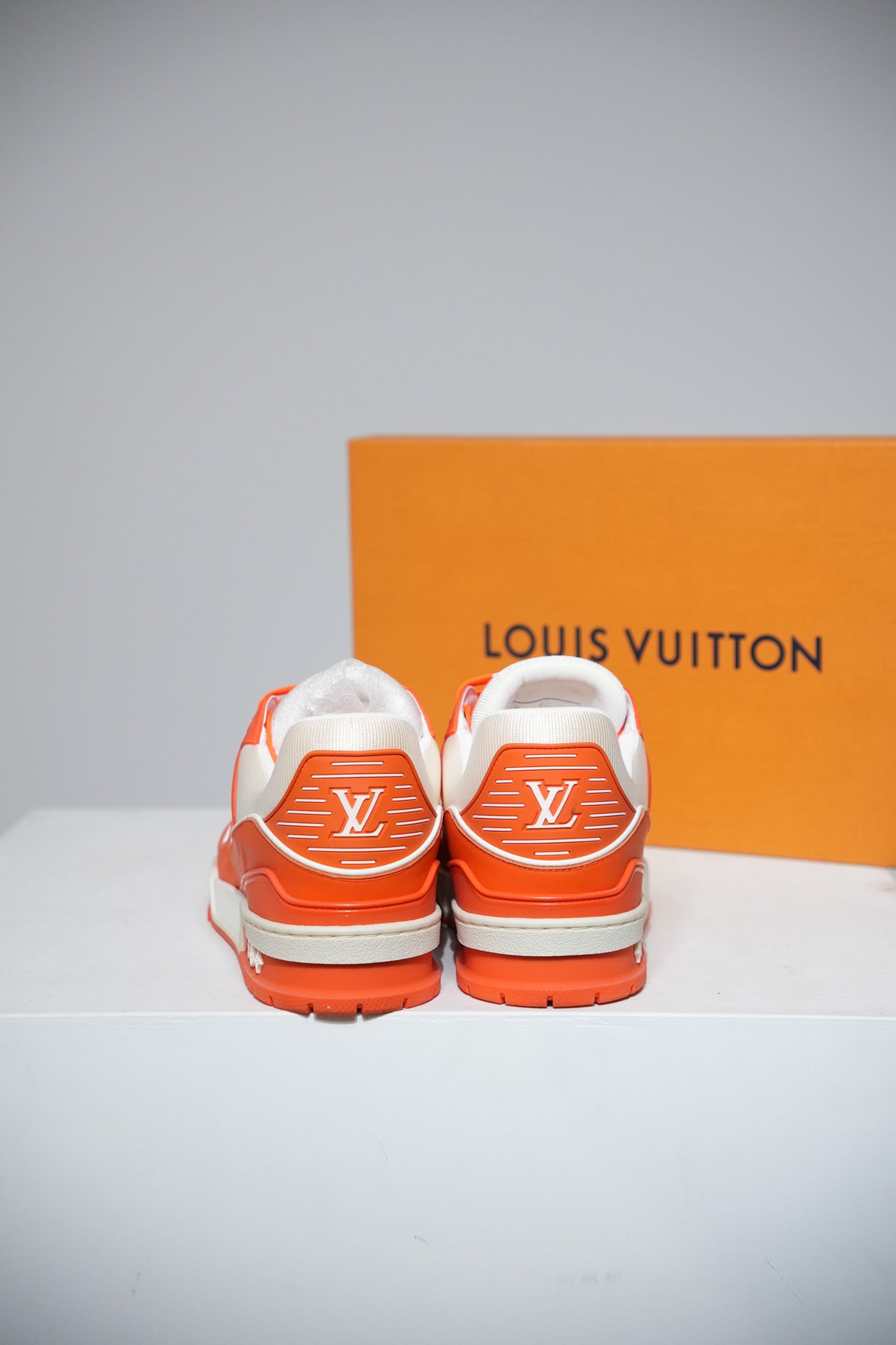 Louis Vuitton Trainer Orange (Taille 44 (8IT))