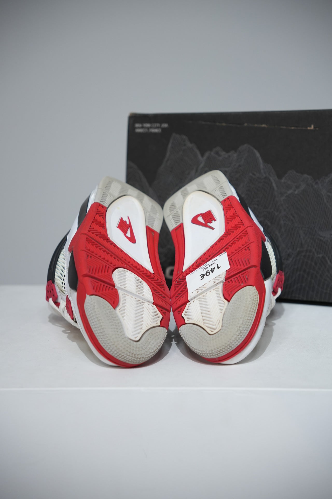 Jordan 4 Fire Red 2020 (Taille 42,5)