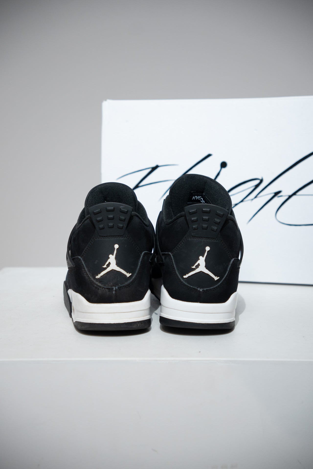 Jordan 4 White Thunder (Taille 44,5)