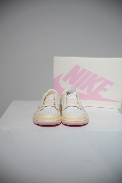 Jordan 1 Low Travis Scott Shy Pink (Taille 42,5)