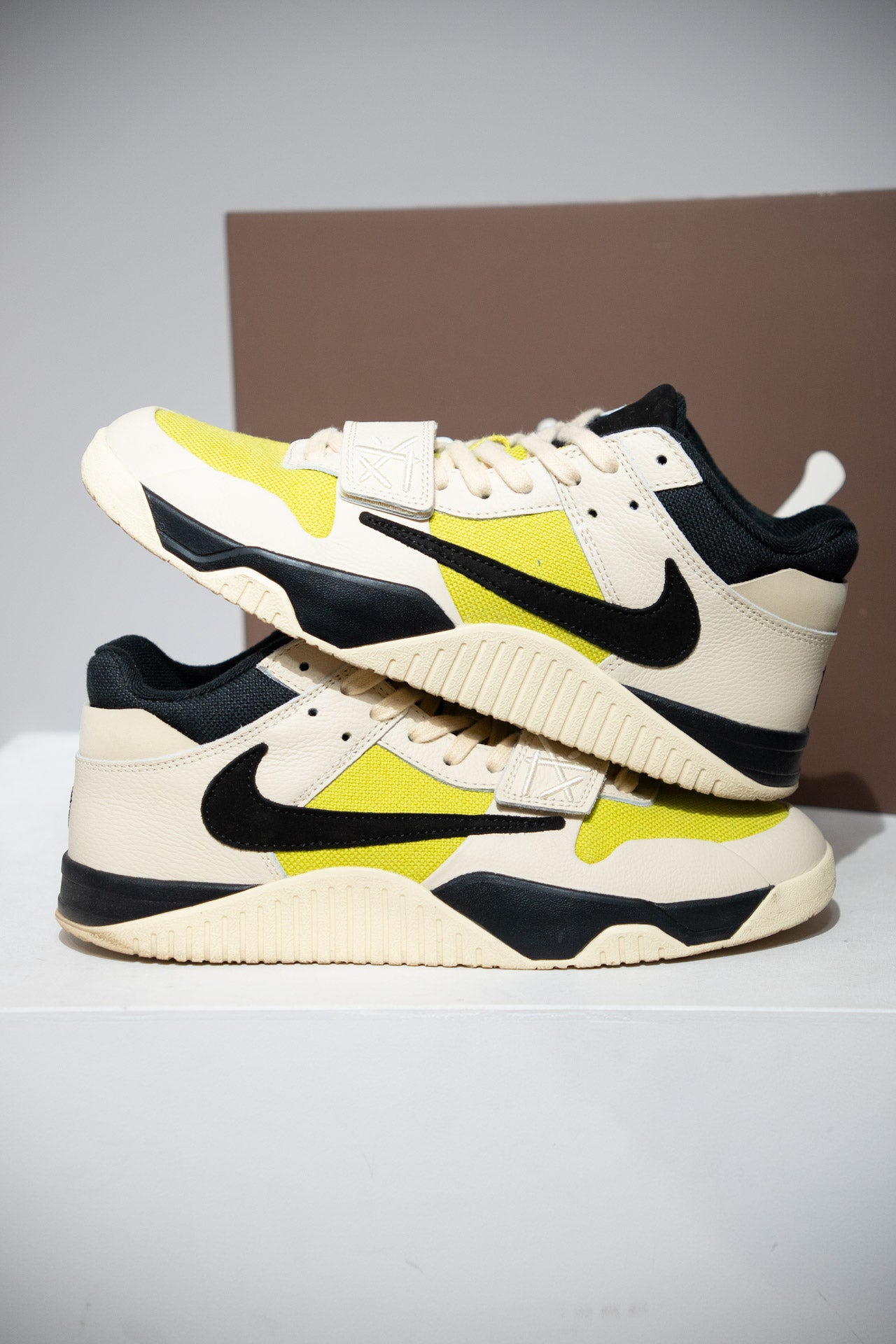 Jumpman jack Travis Scott Bright Cactus (Taille 44)