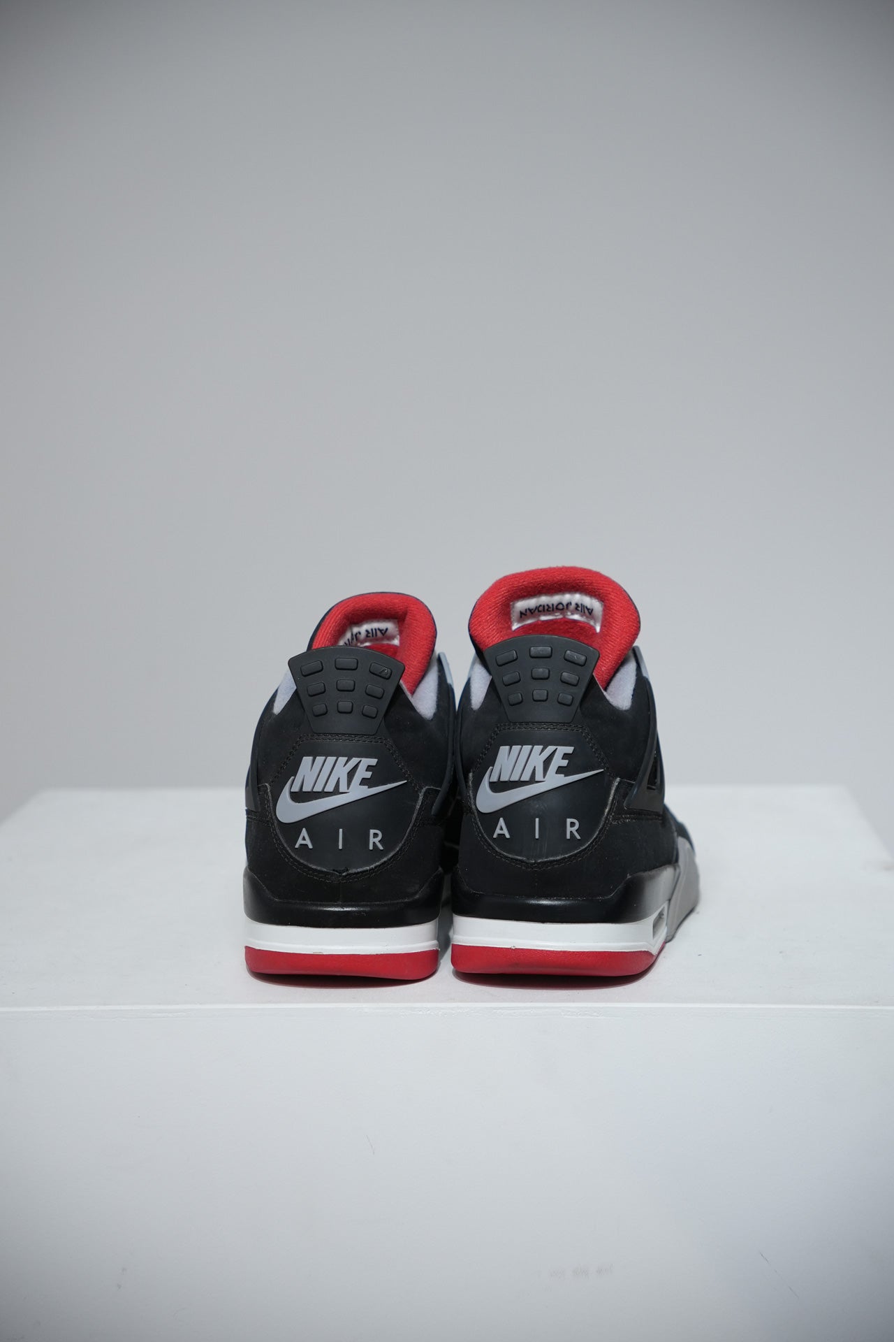 Jordan 4 Bred 2019 (Taille 44)