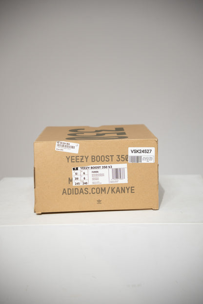 Yeezy 350 V2 Black Non Reflective (Taille 39 1/3)