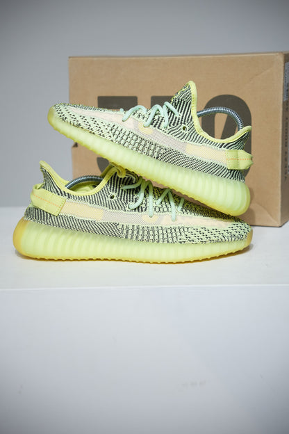 Yeezy 350 V2 Yeezreel (Taille 39 1/3)