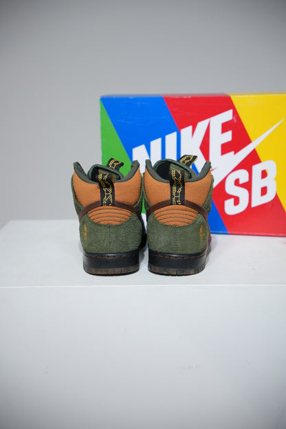 Dunk high Sb Passeport Pack (Taille 41)