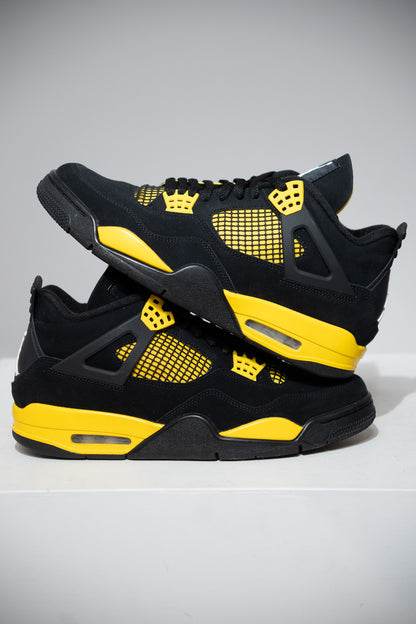 Jordan 4 Thunder (Taille 44,5)