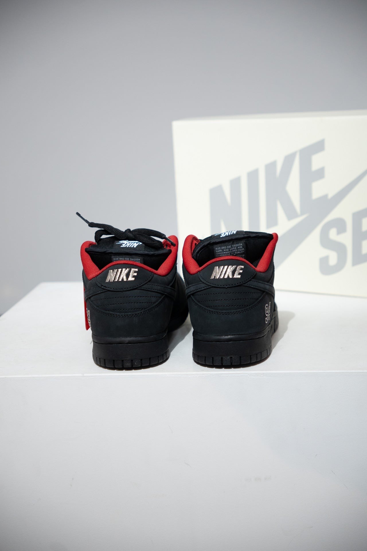 Dunk Sb Supreme 94 Black (Taille 44)