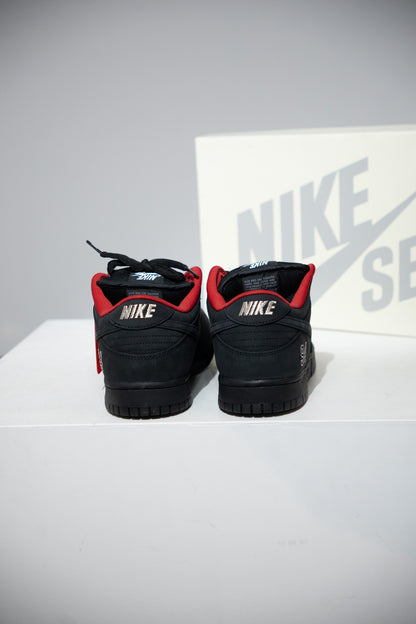Dunk Sb Supreme 94 Black (Taille 44)