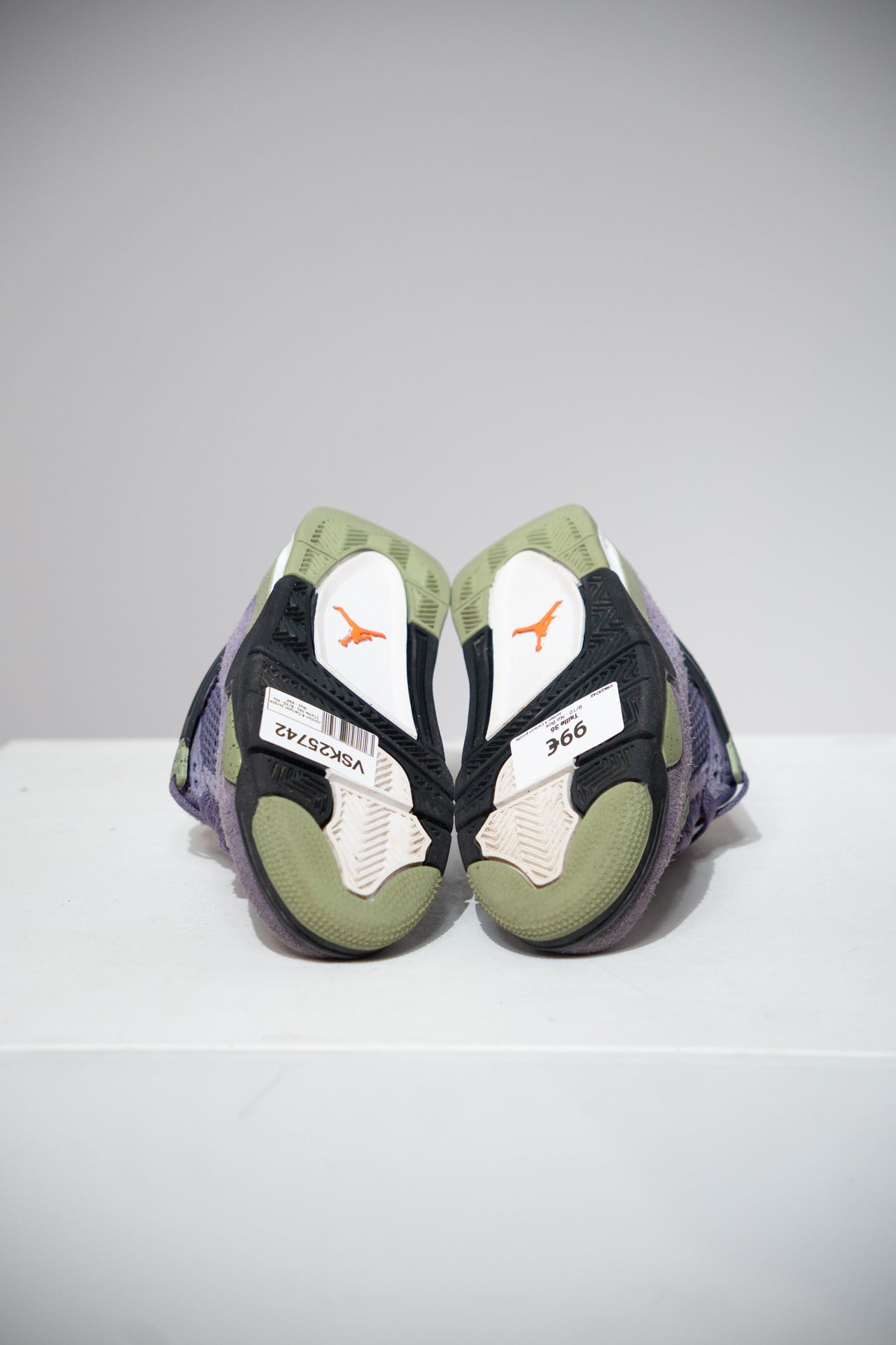 Jordan 4 Canyon purple (Taille 36)