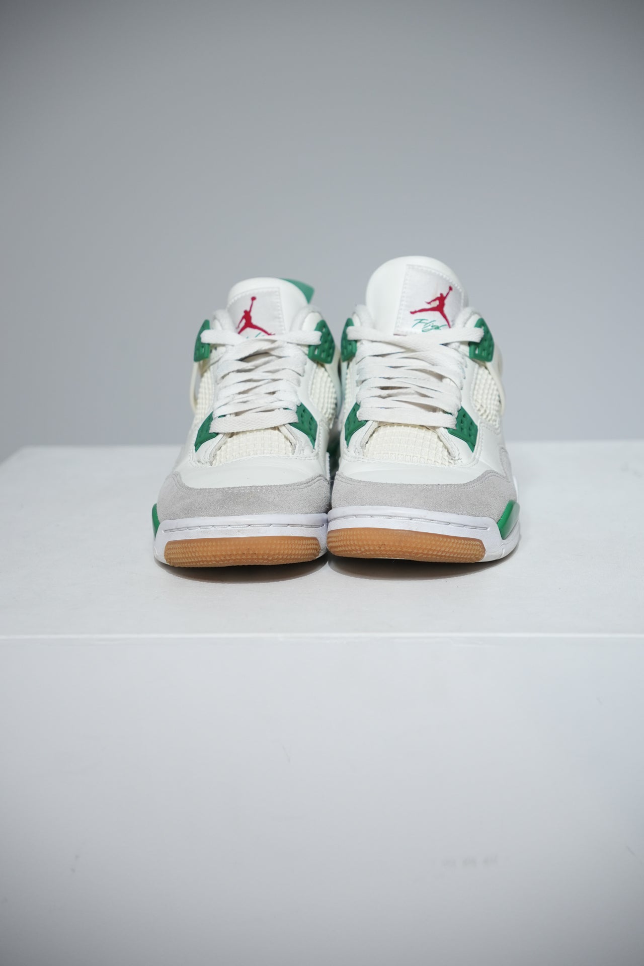 Jordan 4 SB pine Green (Taille 38)