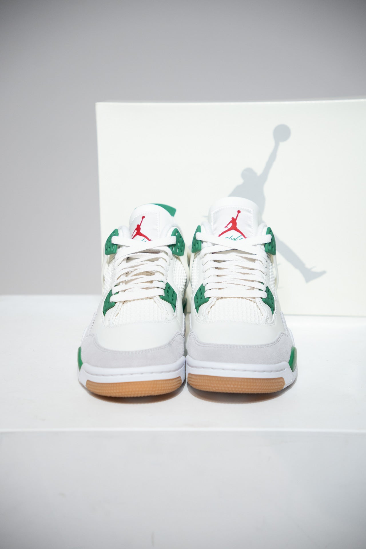 Jordan 4 SB pine Green (Taille 41)
