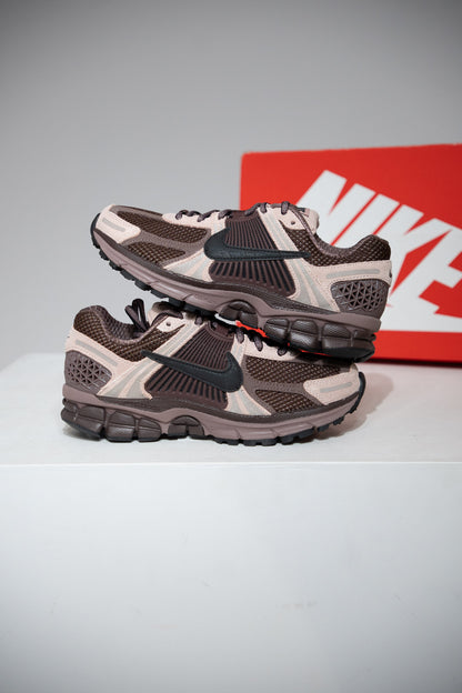 Vomero 5 Prune (Taille 36)