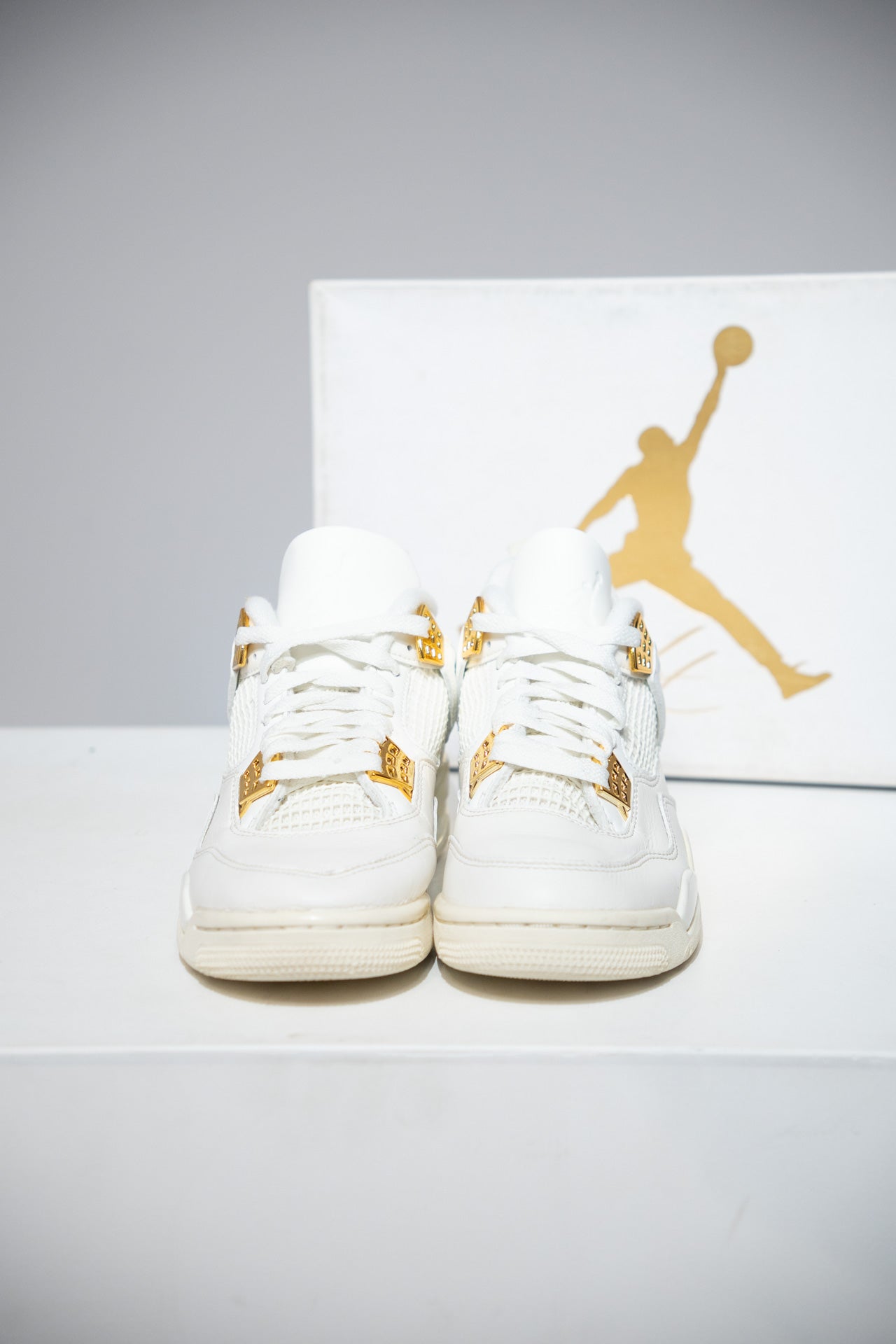 Jordan 4 Metallic Gold (Taille 38)