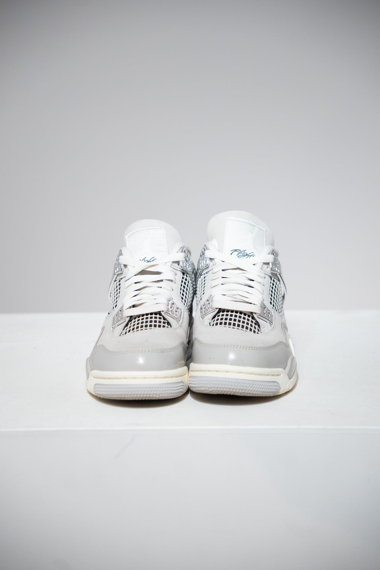 Jordan 4 Frozen Moments (Taille 36,5)